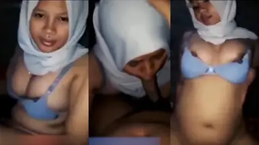 Bokep Jilbab Ukhti Montok Sepong Brutal Nikmat Kost poster