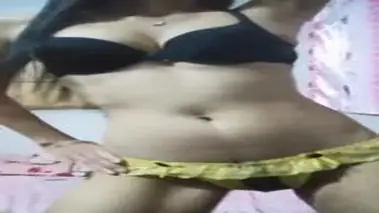 Dokumentasi Penari Striptis Cantik Live Kasur CD Kuning poster