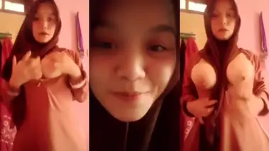 Dokumentasi Tante Cantik Live Bersantai Kasur poster
