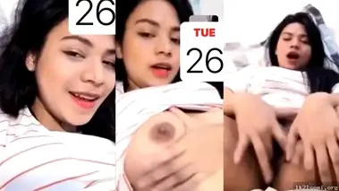 Skandal Dambie VCS Ngangkang Pamer Memek Becek Kost poster