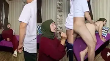 Ukhti Mommy Itha Hijab Cantik Pasrah Kasur poster